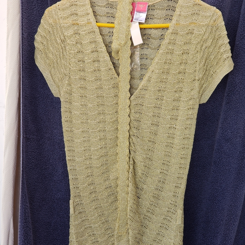 Charlotte gold light cover shirt